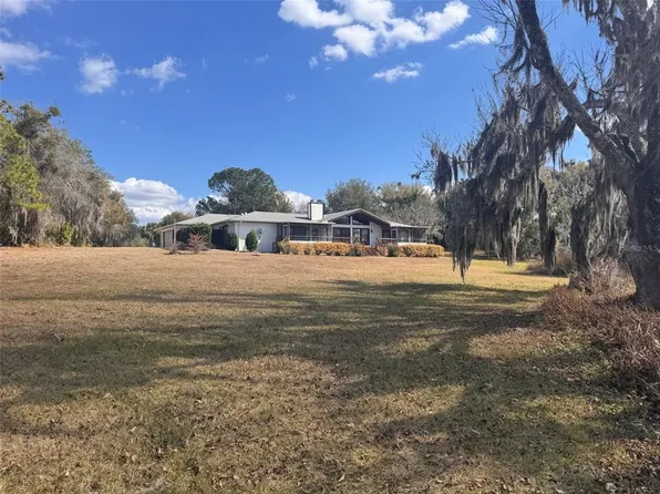 505 Buck Lake Ln, Geneva, FL 32732