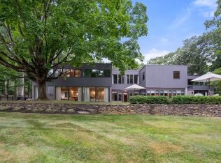 87 Farm Rd, Sherborn, MA 01770