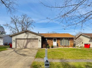 2314 Aspen Dr, Champaign, IL 61821