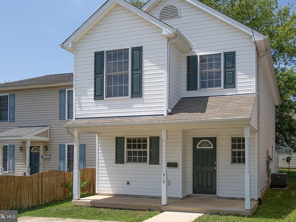 1st image of 913 White St