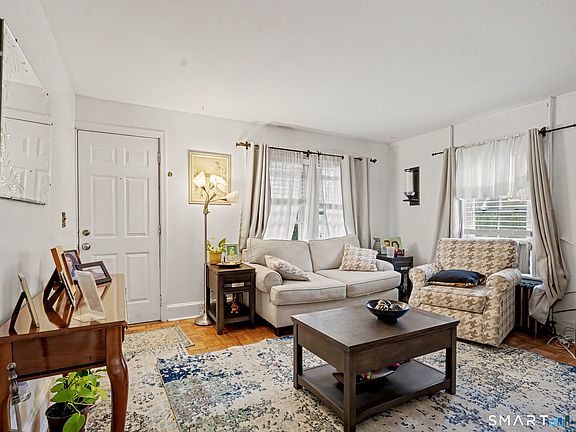 3rd image of 224 Seaside Avenue