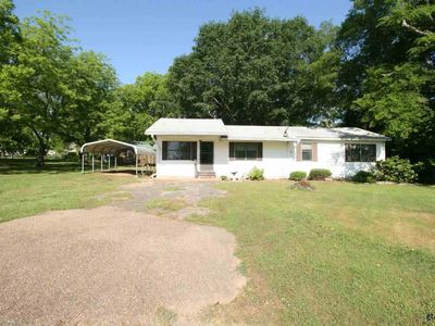 303 McLean Ave, Omaha, TX, 75571