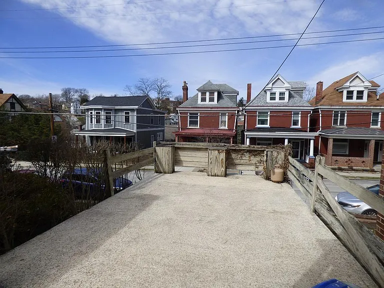 355 Grace St #1 — Photo 11