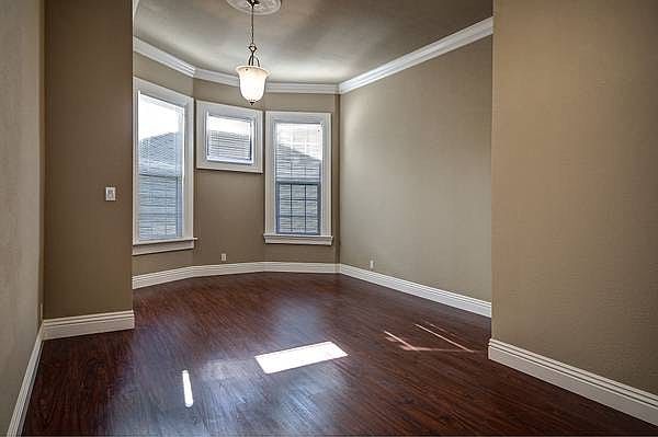2nd image of 4732 Shattuck Ave