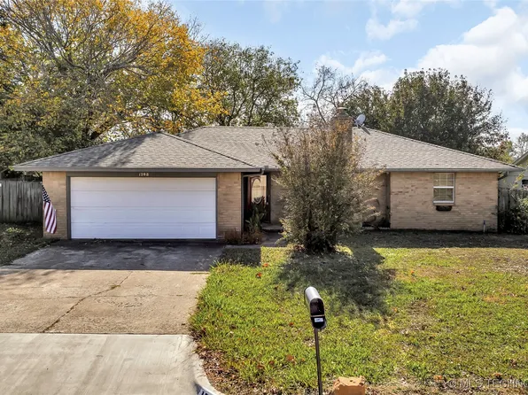 1708 Ward Rd, Ardmore, OK 73401