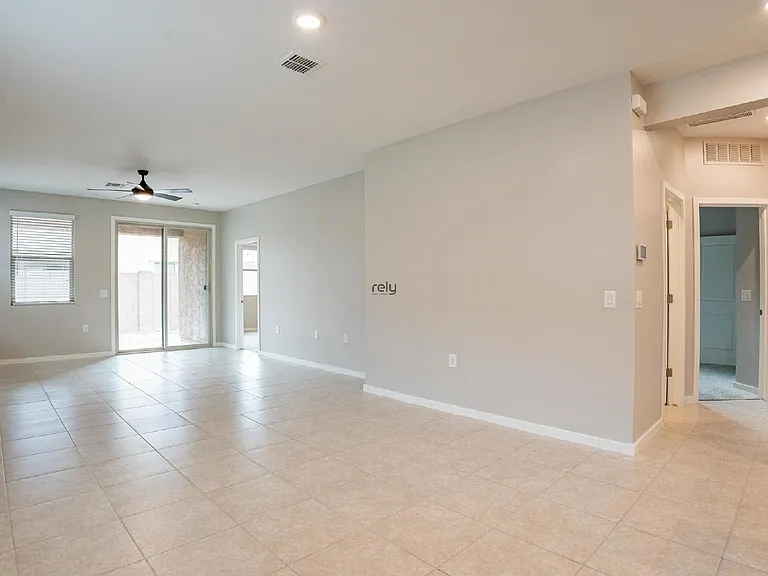14155 W Georgia Dr — Photo 10