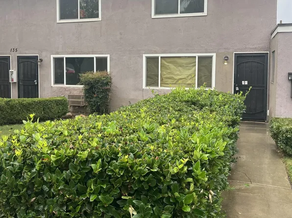 135 Cook St APT 3, Redlands, CA 92374