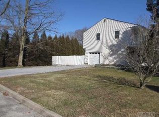 285 Veterans Memorial Hwy, Commack, NY 11725