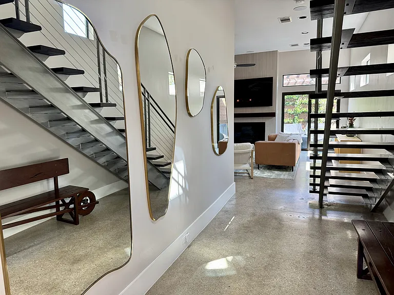 1517 Driscoll St — Photo 31