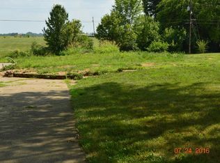 2945 Pine Dr, Circleville, OH 43113