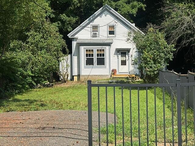 1st image of 140 Prescott Street