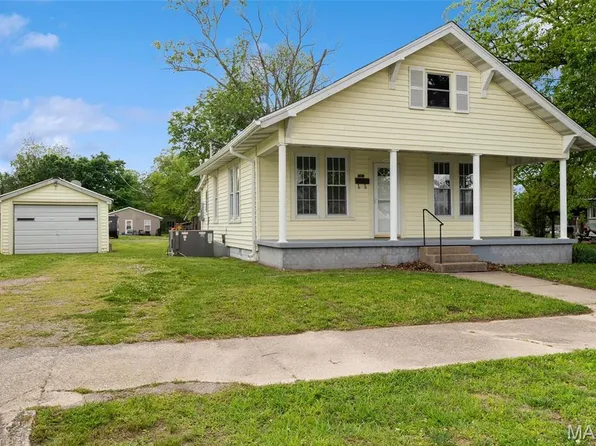 422 W Yoakum Ave, Chaffee, MO 63740