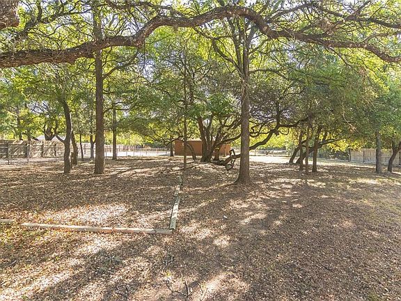 4th image of 3009 Fountainwood Dr