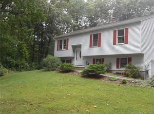 13 Abbey Ct, Cheshire, CT 06410