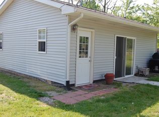 424 Red Oak Dr, Beaverton, MI 48612