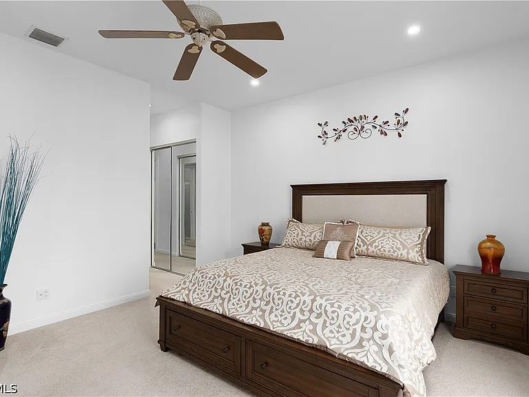 7983 Valentina Ct — Photo 17