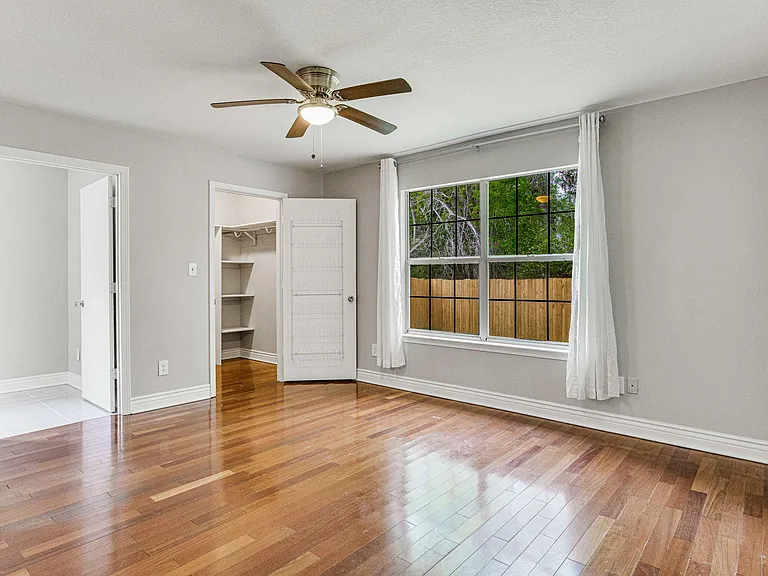 3420 Riverside Dr — Photo 38