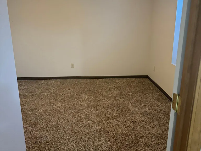 1309 Red Oak Dr — Photo 12
