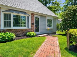 15 Hartshorne Rd, Wakefield, MA 01880