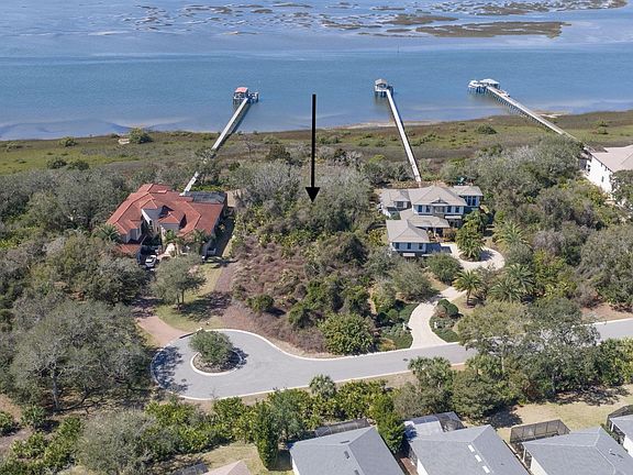 2nd image of 817 S Griffin Shores Dr