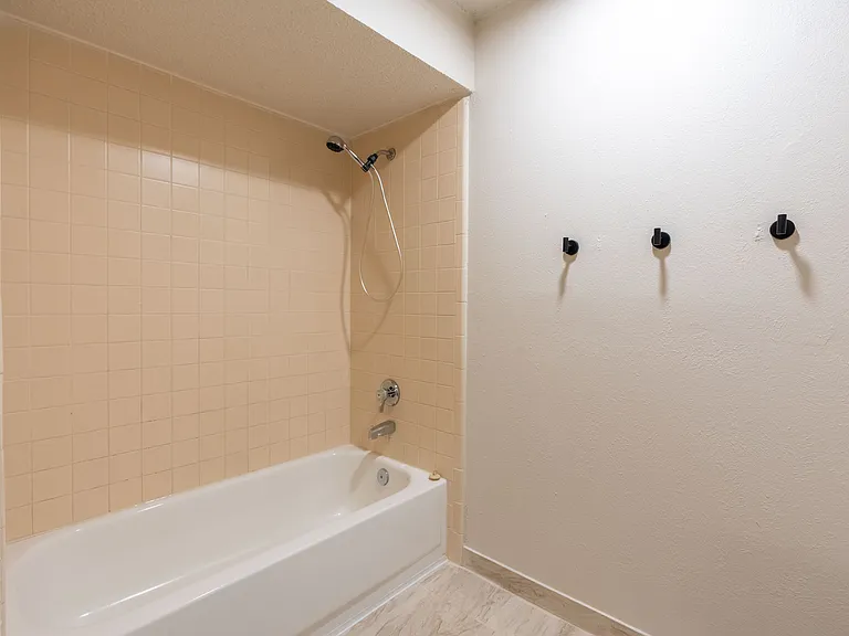 5417 Knollridge Dr — Photo 15