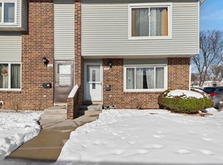218 Grand Canyon Dr, Madison, WI 53705