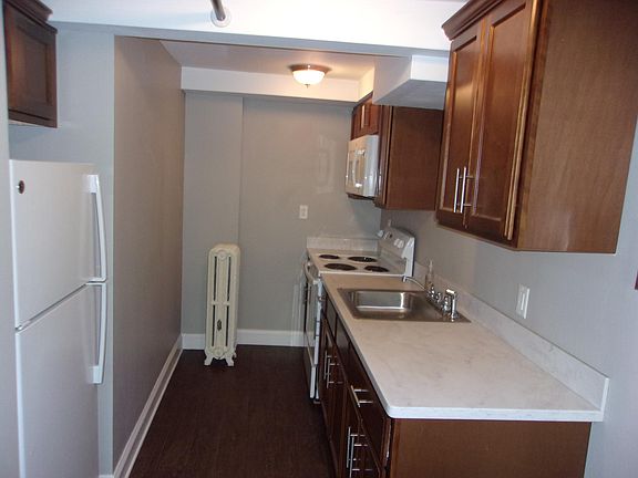 5th image of 618 Elmwood Ave #7