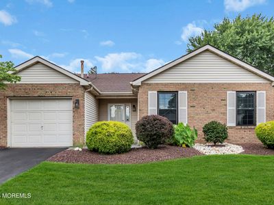 32 Peasley Drive, Marlboro, NJ, 07746