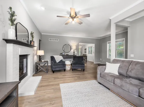 1330 Oak Tree COURT, Slinger, WI 53086