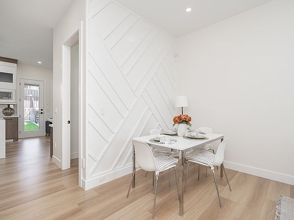 5th image of 1149 Dansey Ave #102