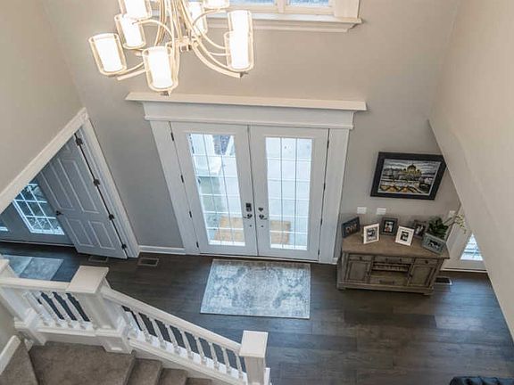 4th image of 1927 Brookview Dr