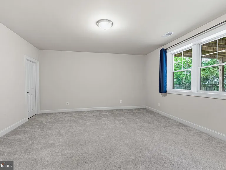 1751 Tysons Crest Ln — Photo 36