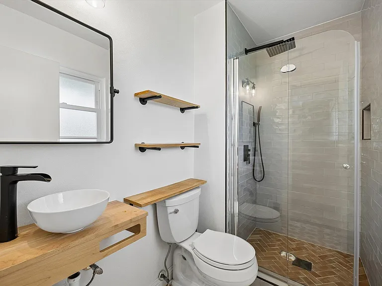 1902 Wooten Dr — Photo 16