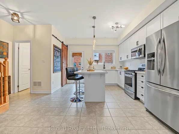 49 Aspen Hills Rd, Brampton, ON L6Y 6E4