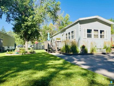 809 S Gina Pl, Sioux Falls, SD, 57106