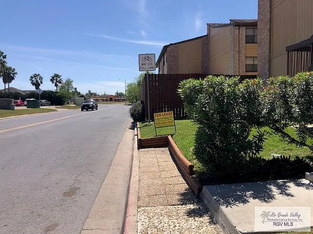 401 Jose Marti Blvd