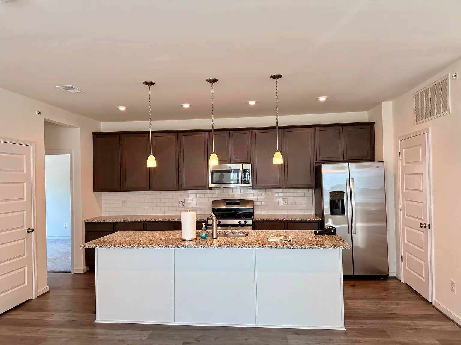 12105 Oxford Landing Ln — Photo 4