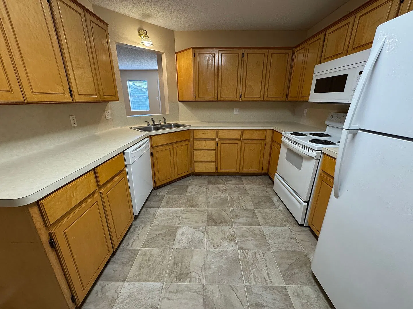4-Bedroom House for Rent in Killeen — Photo 4