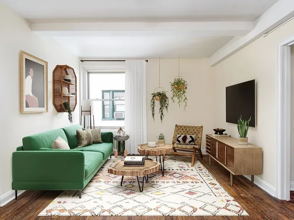 325 W 45th St APT 215, New York, NY 10036