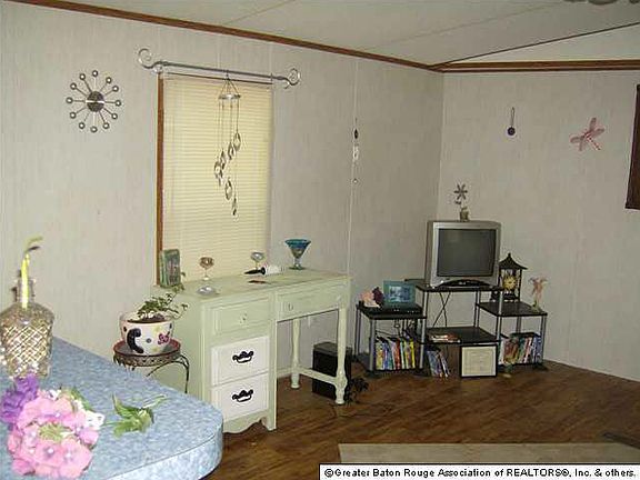 5th image of 888 Nesom Rd