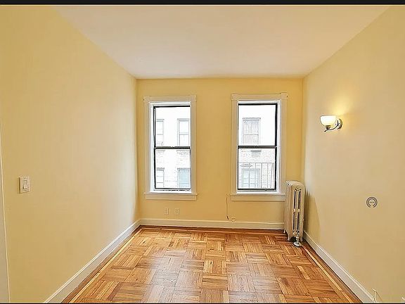 3rd image of 401 Edgecombe Ave APT D5
