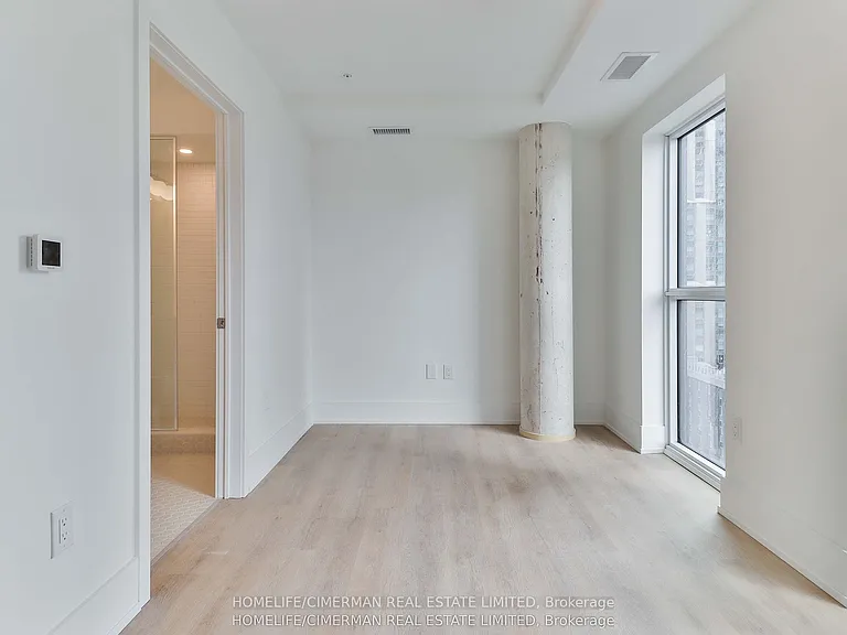 206 King St W #Penthouse 1 — Photo 35