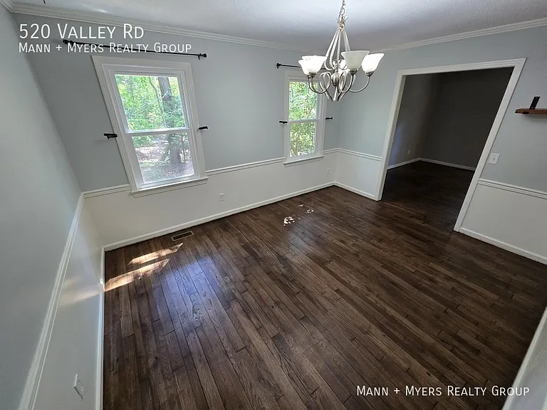 520 Valley Rd — Photo 20