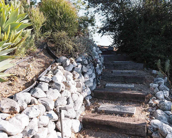Burnell Dr — Photo 5