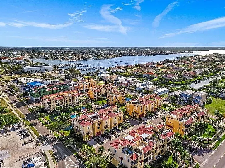 6418 Margarita Shores Ln — Photo 63