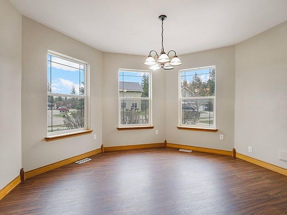 5th image of 3009 Kelrose Ln