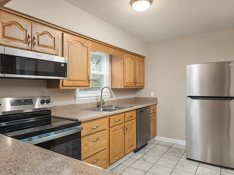 City View Apartments — Photo 22