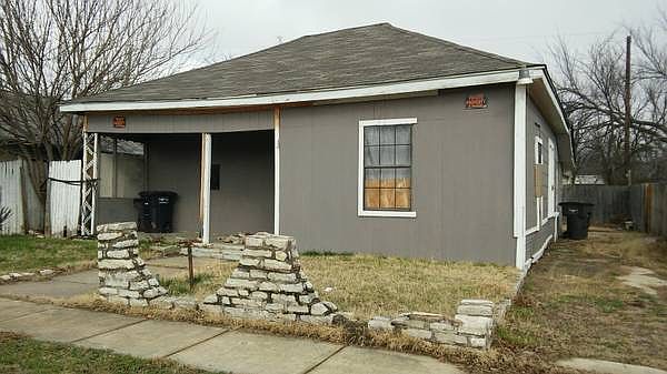 1st image of 2831 A Ave
