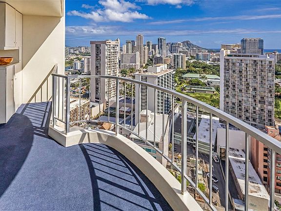 3rd image of 469 Ena Rd APT 2703