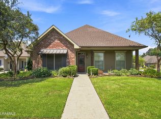 100 Gatesmere Ct, Lafayette, LA 70508